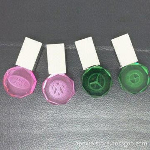 USB Flash Drives with 16GB Storage Capacity, Support Password Protection and Bootable Functions